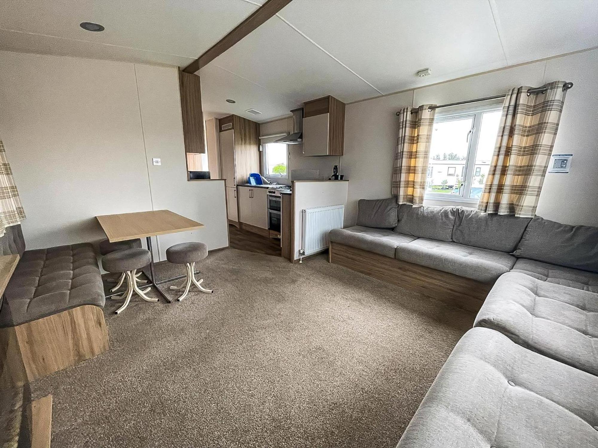 Superb 6 Berth Caravan At St Osyth Beach, Near Clacton-On-Sea Ref 28008Mc Exterior photo